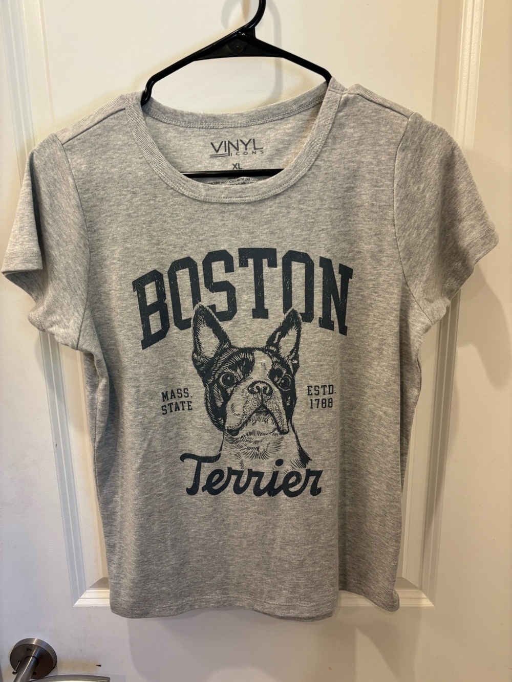 NWOT VINYL ICONS Grey 'Boston Terrier' Graphic Tee- L